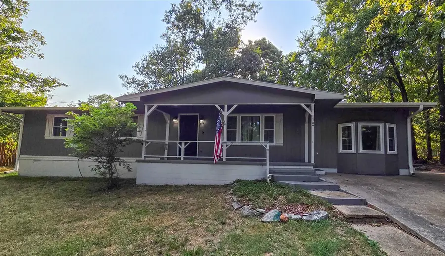 16 Amesbury Lane, Bella Vista, AR 72715 - #3