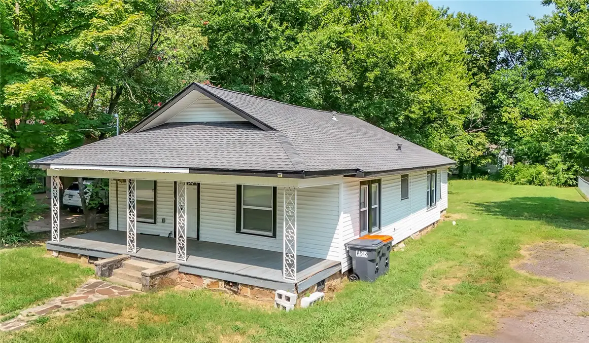 900 N Detroit Avenue, Russellville, AR 72801 - #1