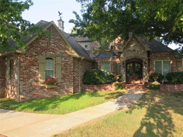 5401 S 44th Street, Rogers, AR 72758