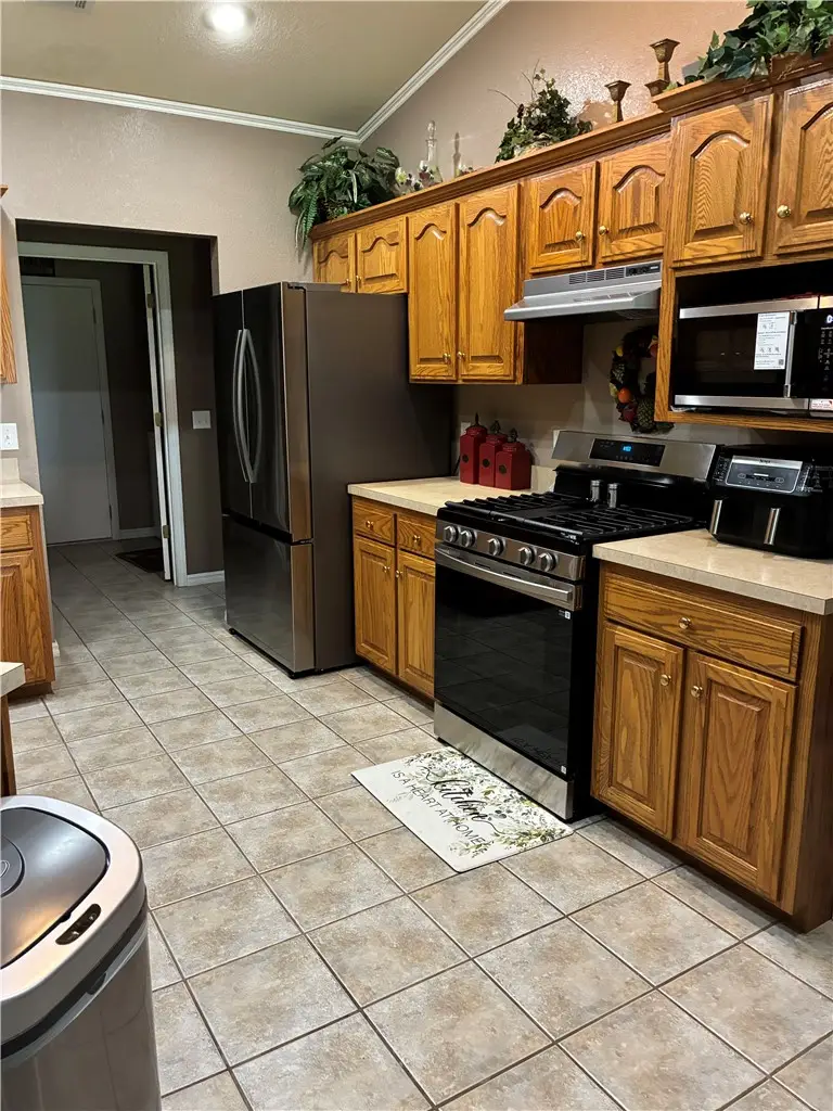 19442 W Highway 12, Gentry, AR 72734 - #2