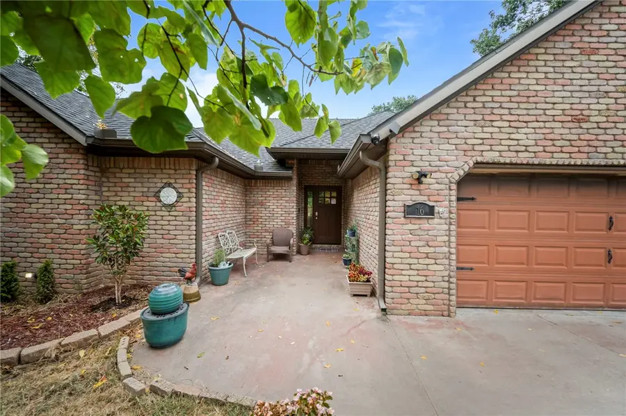 16 Rhonda Lane, Bella Vista, AR 72715 - #3