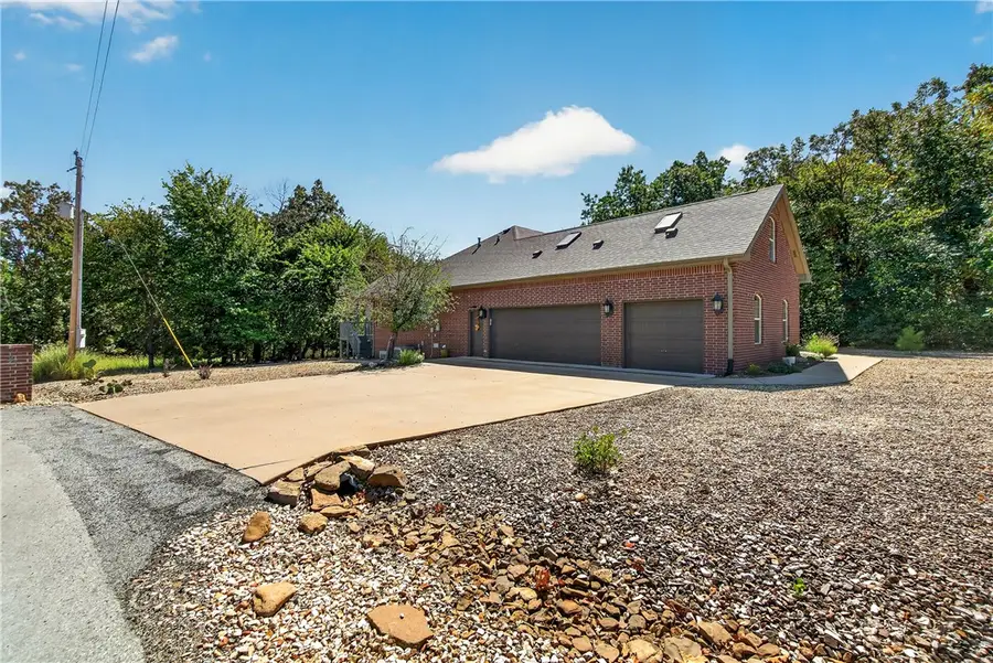 2 Stonehaven Lane, Bella Vista, AR 72715 - #3