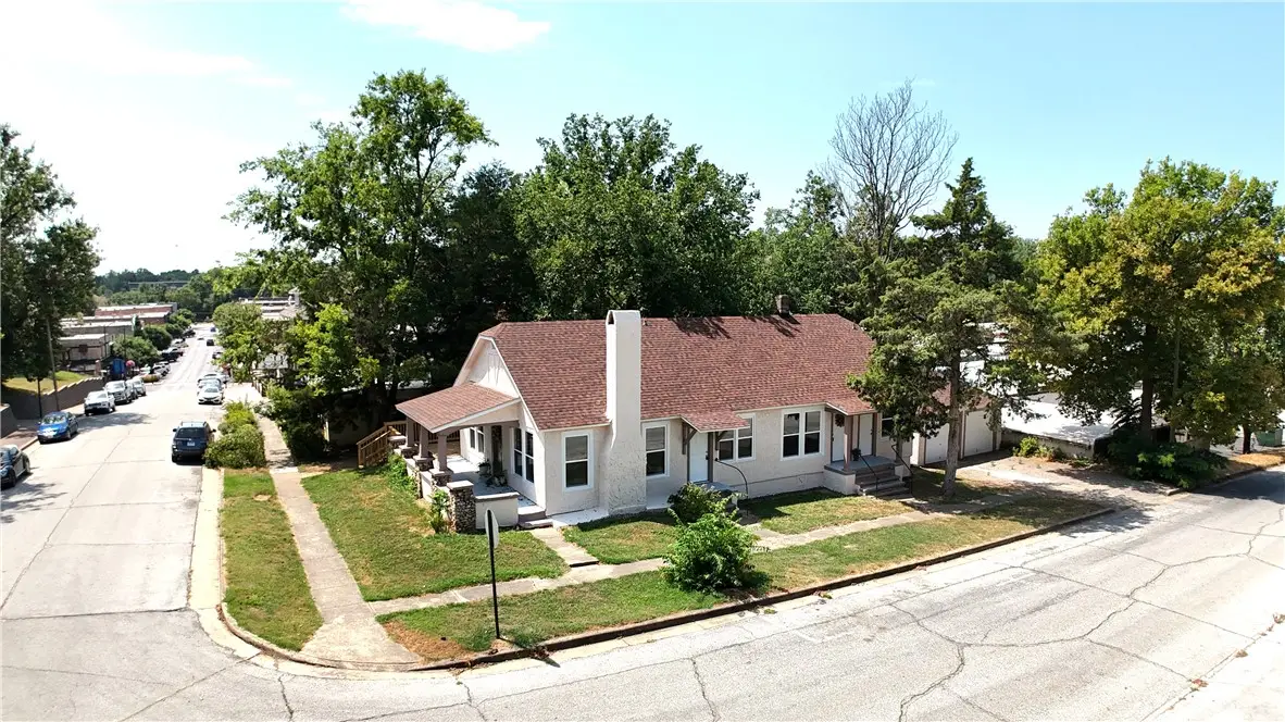 214 N Broadway Street, Siloam Springs, AR 72761 - #1