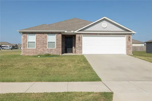 2701 Bauer Street, Pea Ridge, AR 72751