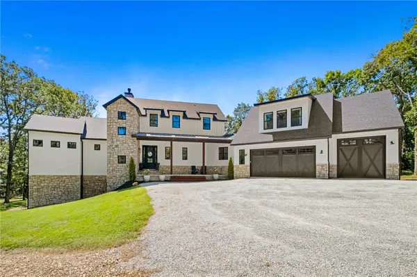 18291 Peterson Road, Gentry, AR 72734