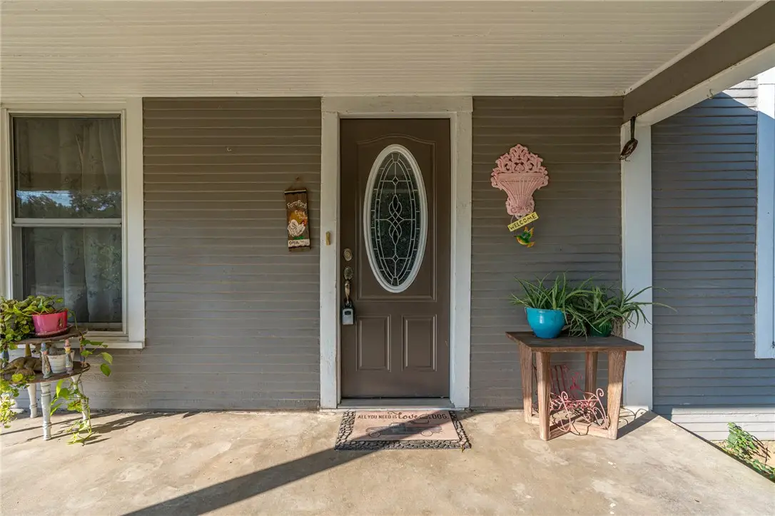 1072 E Magazine Street, Booneville, AR 72927 - #1