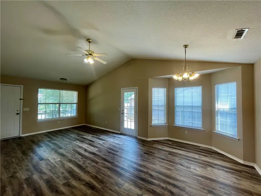 2381 Springbrook Avenue, Springdale, AR 72764 - #3