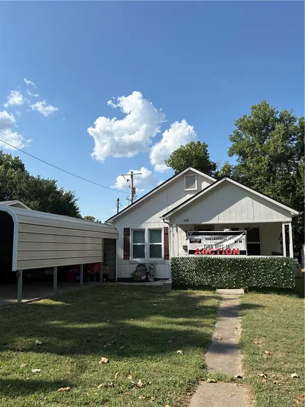 608 Gary Court, Neosho, MO 64850