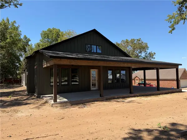 1170 Viney Grove Road, Prairie Grove, AR 72753