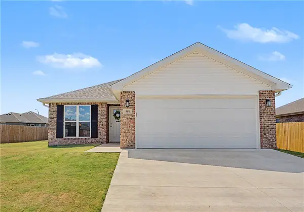 908 Green Heron Lane, Siloam Springs, AR 72761