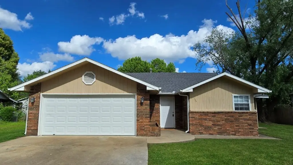 174 Township Drive, Centerton, AR 72719 - #1