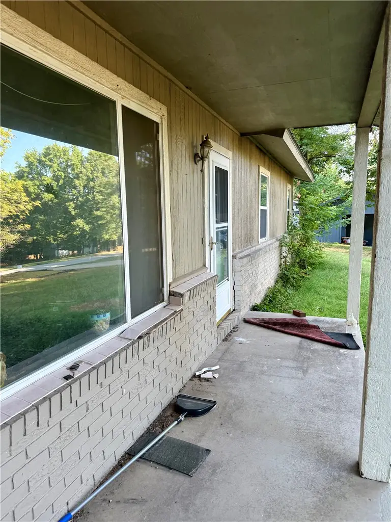 36 S Redbud Avenue, West Fork, AR 72774 - #3