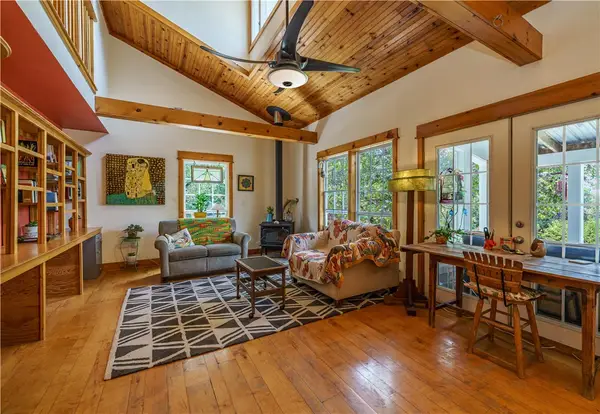 679 County Road 332, Eureka Springs, AR 72632