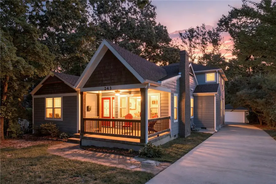 243 W Adams Street, Fayetteville, AR 72701 - #2