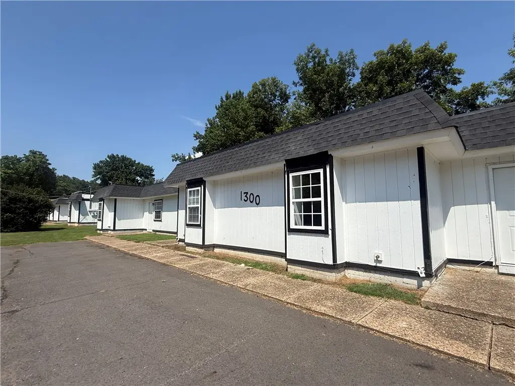 1300-1306 N Greenwich Avenue, Russellville, AR 72801 - #1