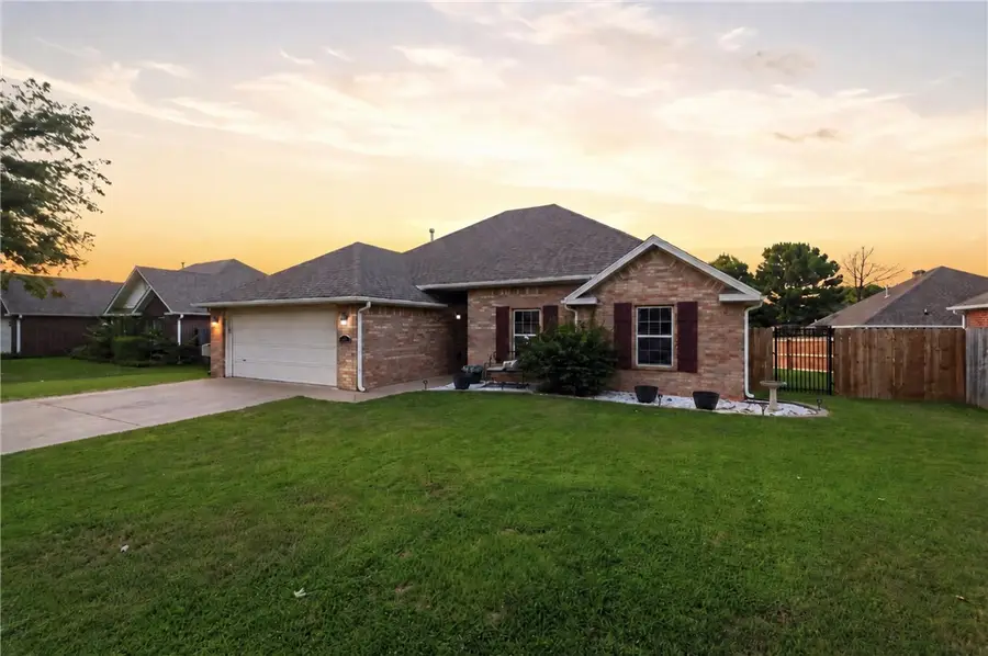 3644 W Clearwood Drive, Fayetteville, AR 72704 - #3