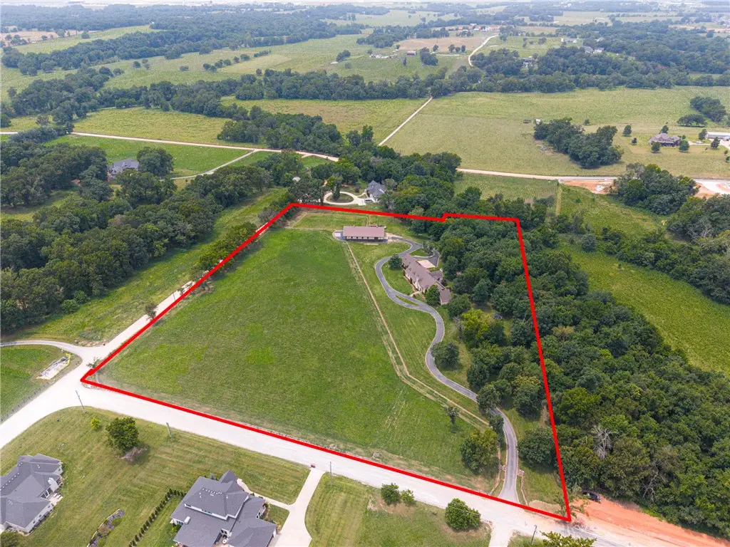 9515 Nomad Road, Bentonville, AR 72713 - #1
