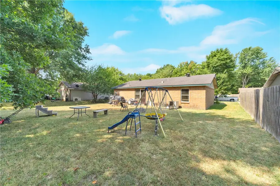 2701 N 3rd Street, Rogers, AR 72756 - #2