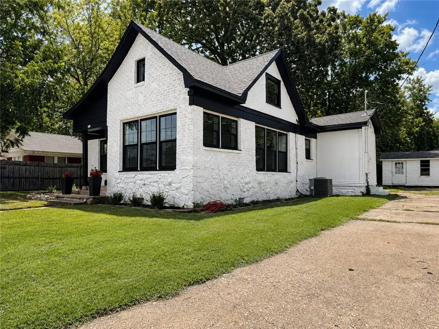 209 W K Street, Russellville, AR 72801 - #3