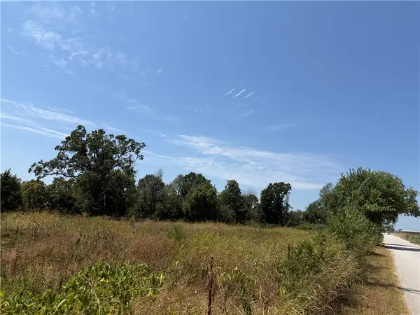 3 Acres 10099 Cherokee Street, Gentry, AR 72734
