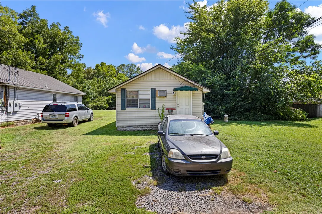 220 & 222 E J Street, Russellville, AR 72801 - #1