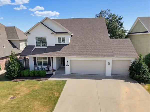 4697 W Marble Ridge Drive, Fayetteville, AR 72704