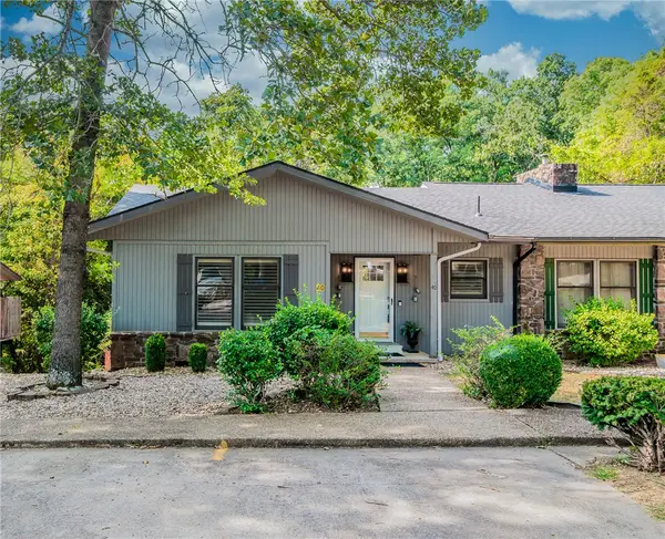 40 Abingdon Lane, Bella Vista, AR 72715