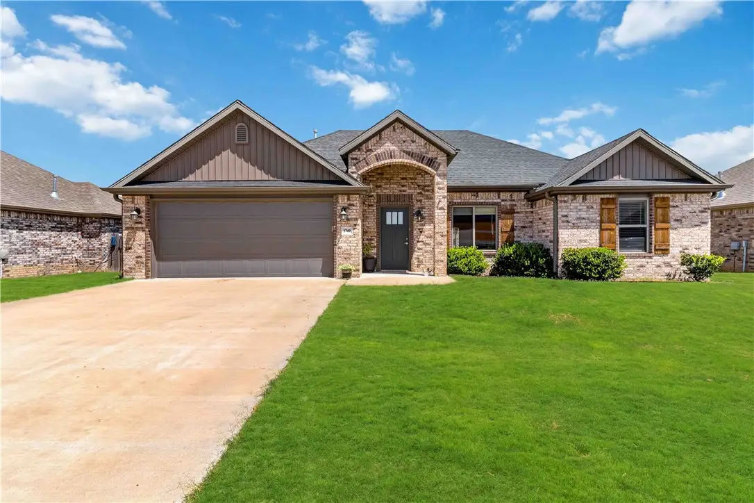 1749 Charismatic Drive, Prairie Grove, AR 72753 - #1
