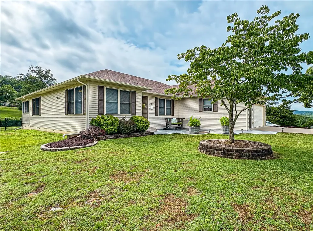 3 Horseshoe Drive, Holiday Island, AR 72631 - #1