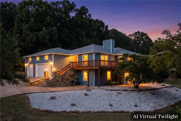 2841 E Hyland Park Road, Fayetteville, AR 72701