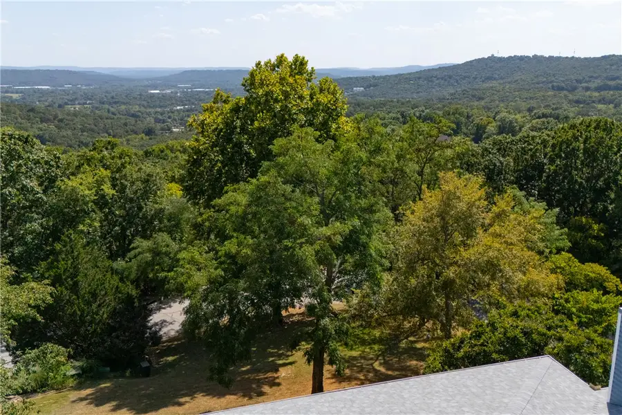2841 E Hyland Park Road, Fayetteville, AR 72701 - #3