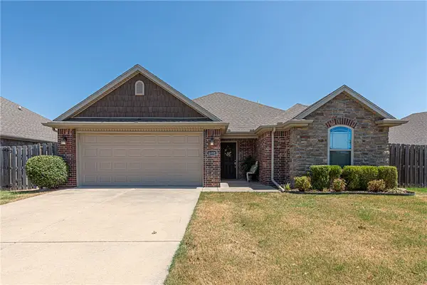 4488 W Wales Drive, Fayetteville, AR 72704