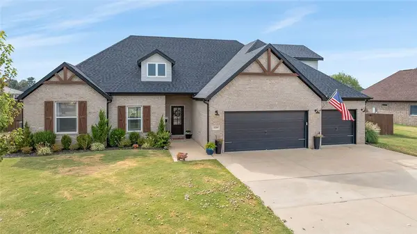 18399 Phelps Circle, Fayetteville, AR 72704