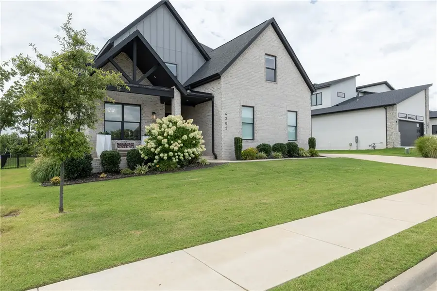4302 S Exeter Drive, Rogers, AR 72758 - #2
