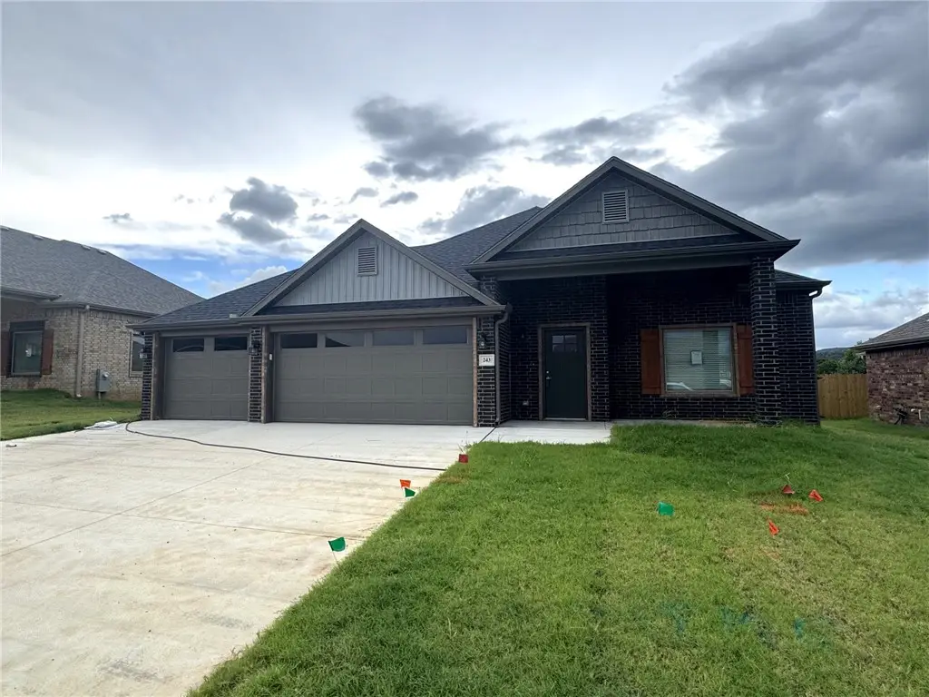 243 S Eagle Mountain Street, Prairie Grove, AR 72753 - #1