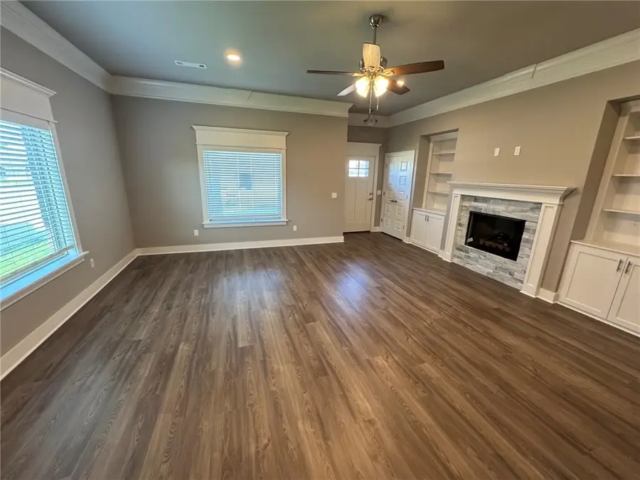243 S Eagle Mountain Street, Prairie Grove, AR 72753 - #2