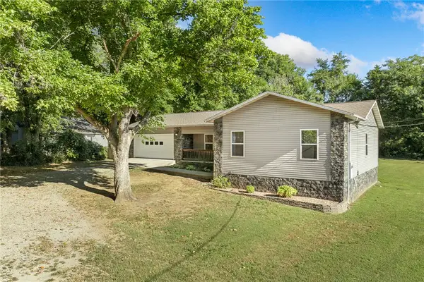 622 Church Avenue, Berryville, AR 72616