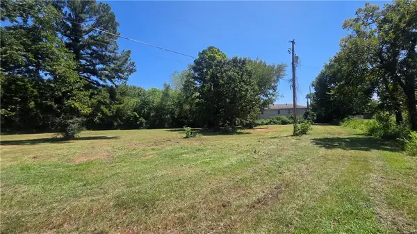 1301 E 8th Street, Russellville, AR 72801