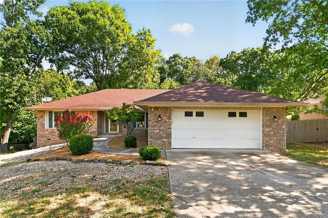 4 Dinton Circle, Bella Vista, AR 72714 - #1