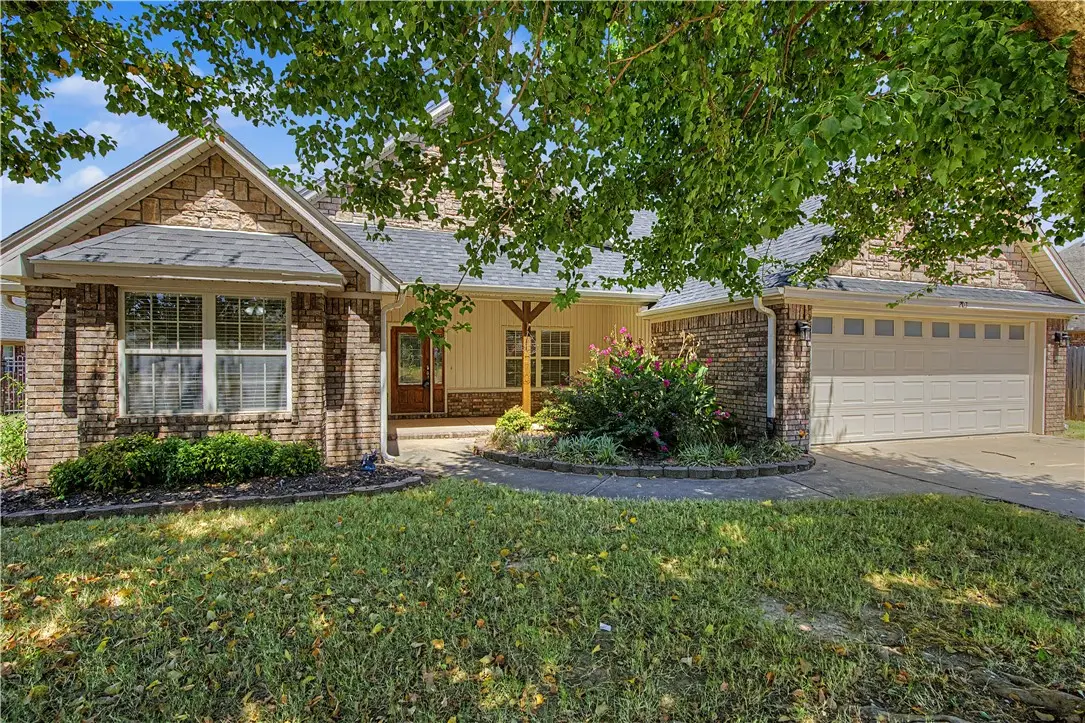 203 W Windsor Drive, Rogers, AR 72756 - #1
