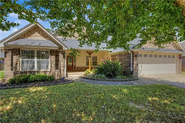 203 W Windsor Drive, Rogers, AR 72756
