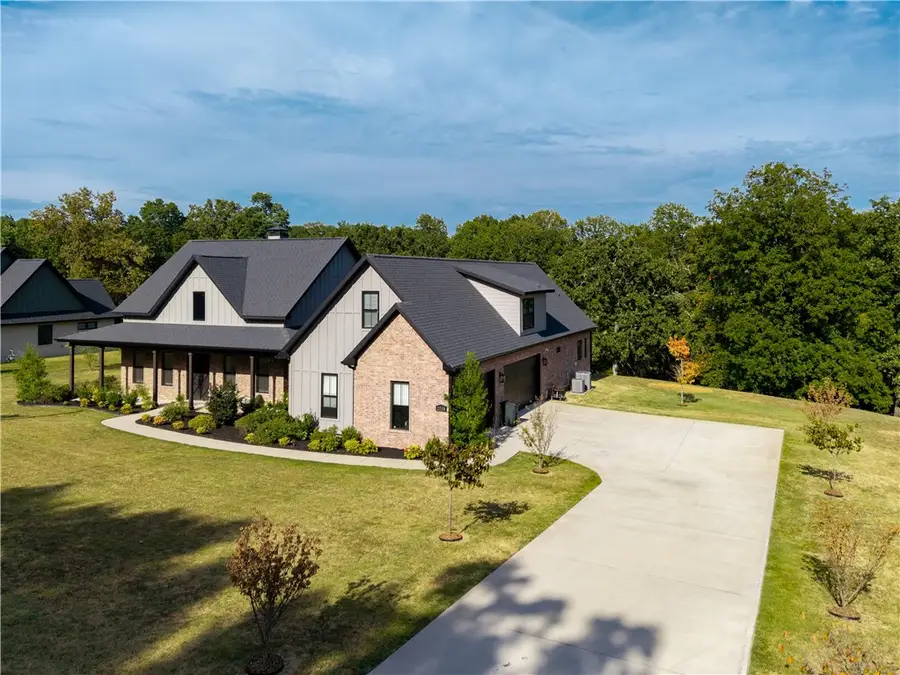 2758 N Adams Road, Fayetteville, AR 72704 - #2