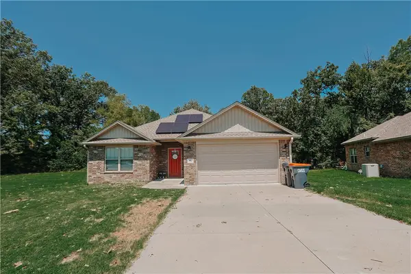 804 S Pittsburg Avenue, Russellville, AR 72802