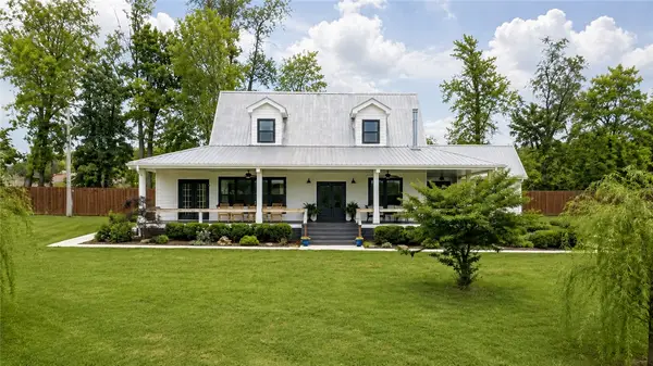 12737 Buddy Elkins Road, Farmington, AR 72730