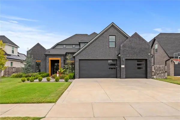 5913 SW Bloomsbury Road, Bentonville, AR 72713