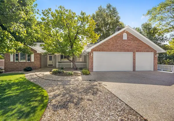 1 Kelaen Circle, Bella Vista, AR 72715