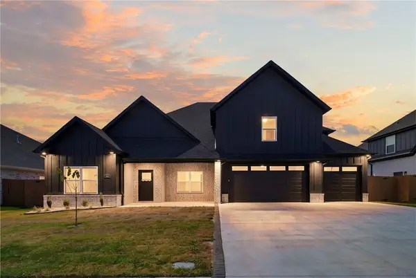321 Morgan Street, Centerton, AR 72719