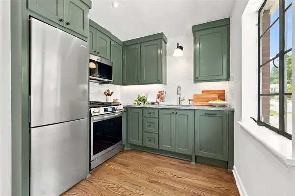15 W Prospect #B2, Fayetteville, AR 72701