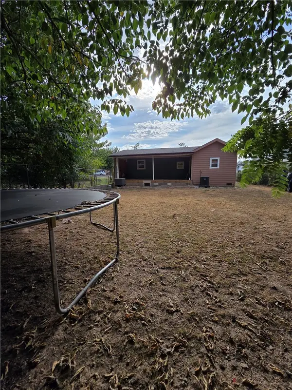 707 S 7th Street, Rogers, AR 72756