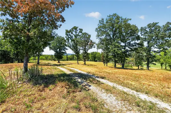 2277 S Ed Edwards Road, Fayetteville, AR 72701